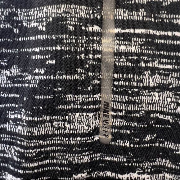 Nike running drip fit XL - Picture 7 of 14